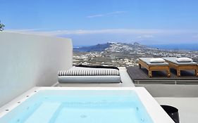 White&Co. La Torre Suites