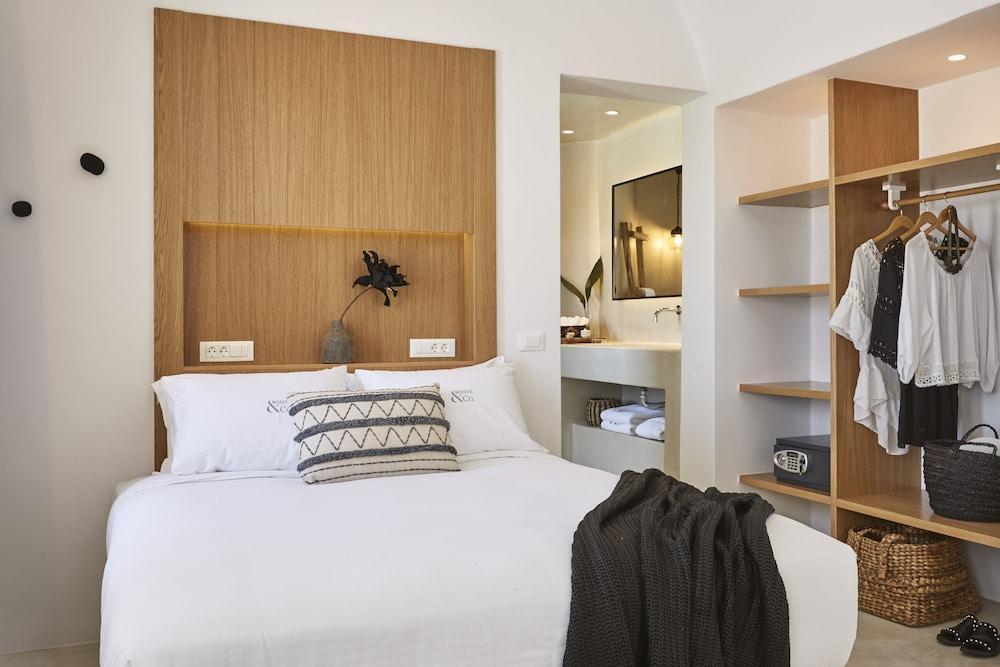 White&Co. La Torre Suites Pýrgos Extérieur photo