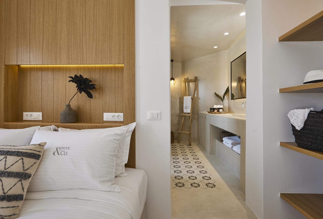 White&Co. La Torre Suites Pýrgos Extérieur photo