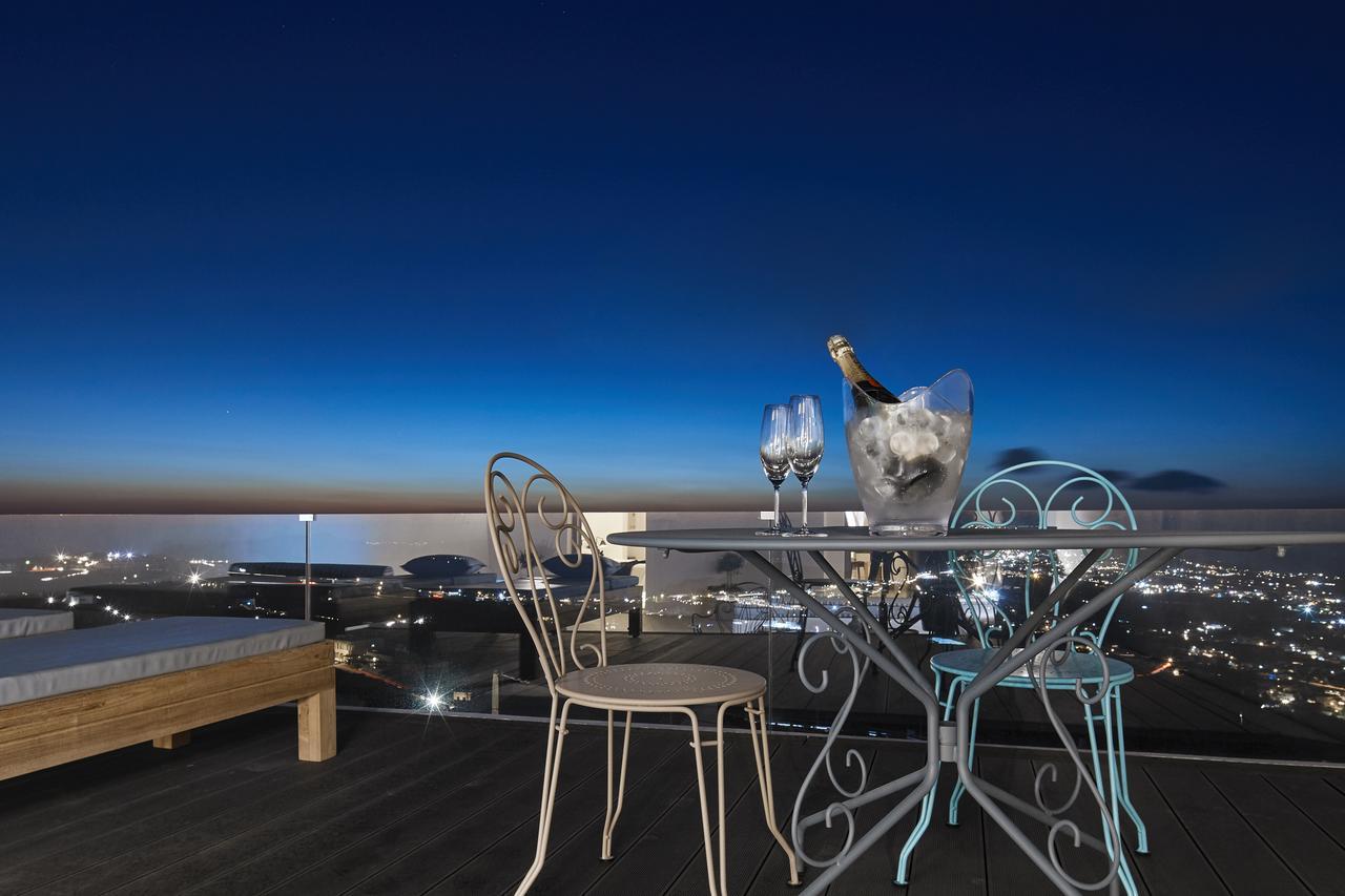 White&Co. La Torre Suites Pýrgos Extérieur photo